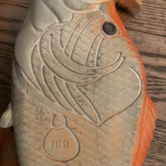 Goldfish Flip Flops - Picture 5 of 5